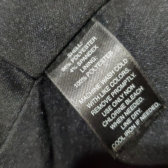 WHBM black white chain pattern stretch mini dress with belt - Picture 6 of 6